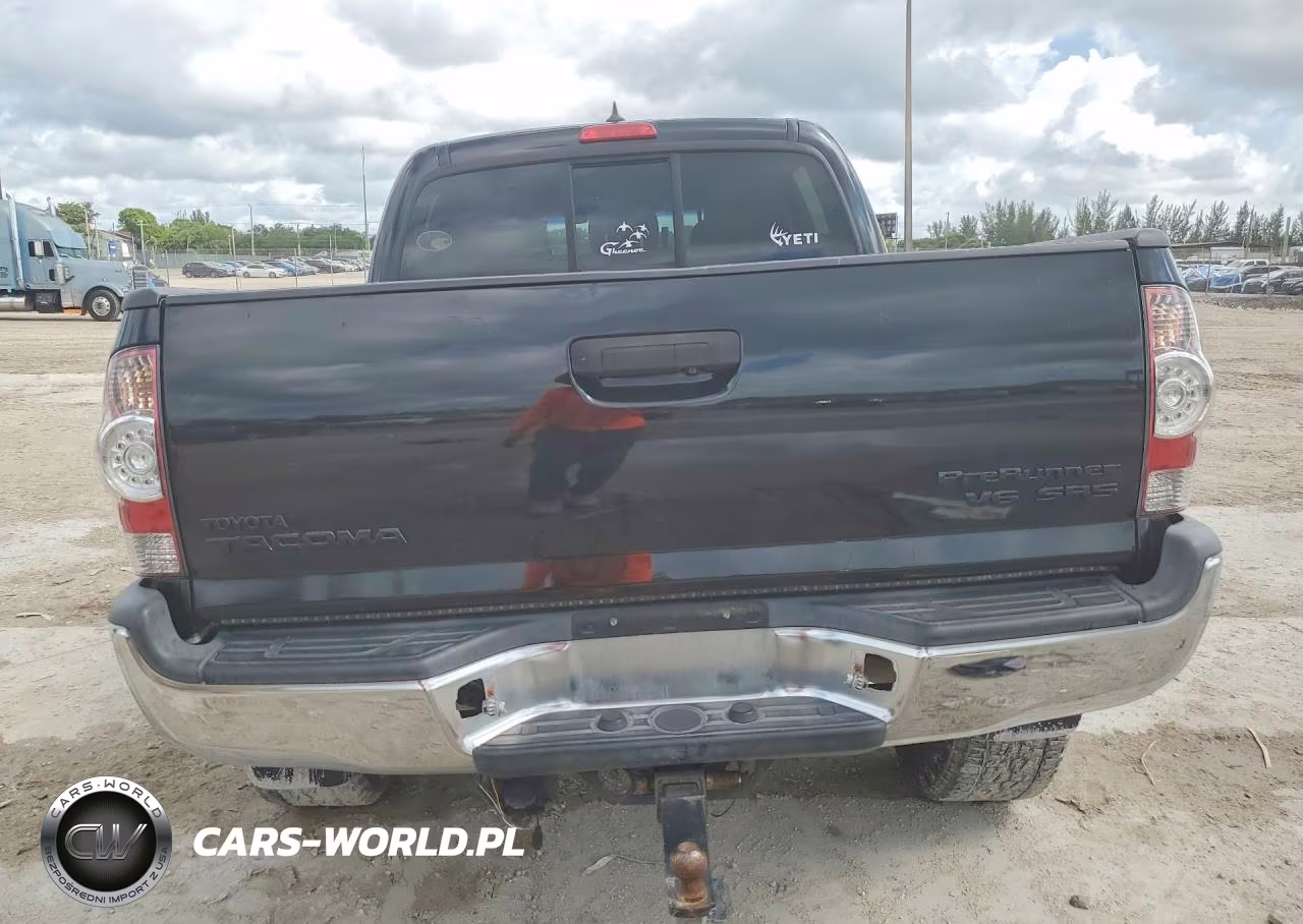 2015 Toyota Tacoma Prerunner V6 VIN:5TFJU4GN8FX068466 - 6
