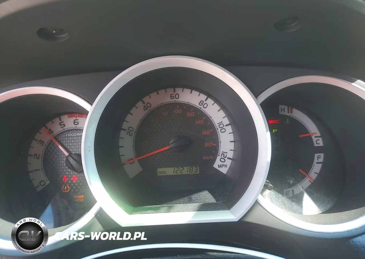 2015 Toyota Tacoma Prerunner V6 VIN:5TFJU4GN8FX068466 - 9