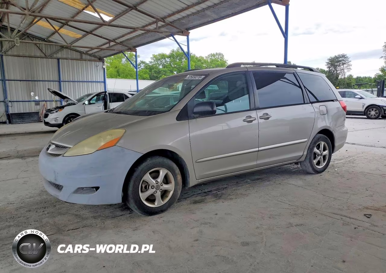 2006 Toyota Sienna Le 8 Passenger