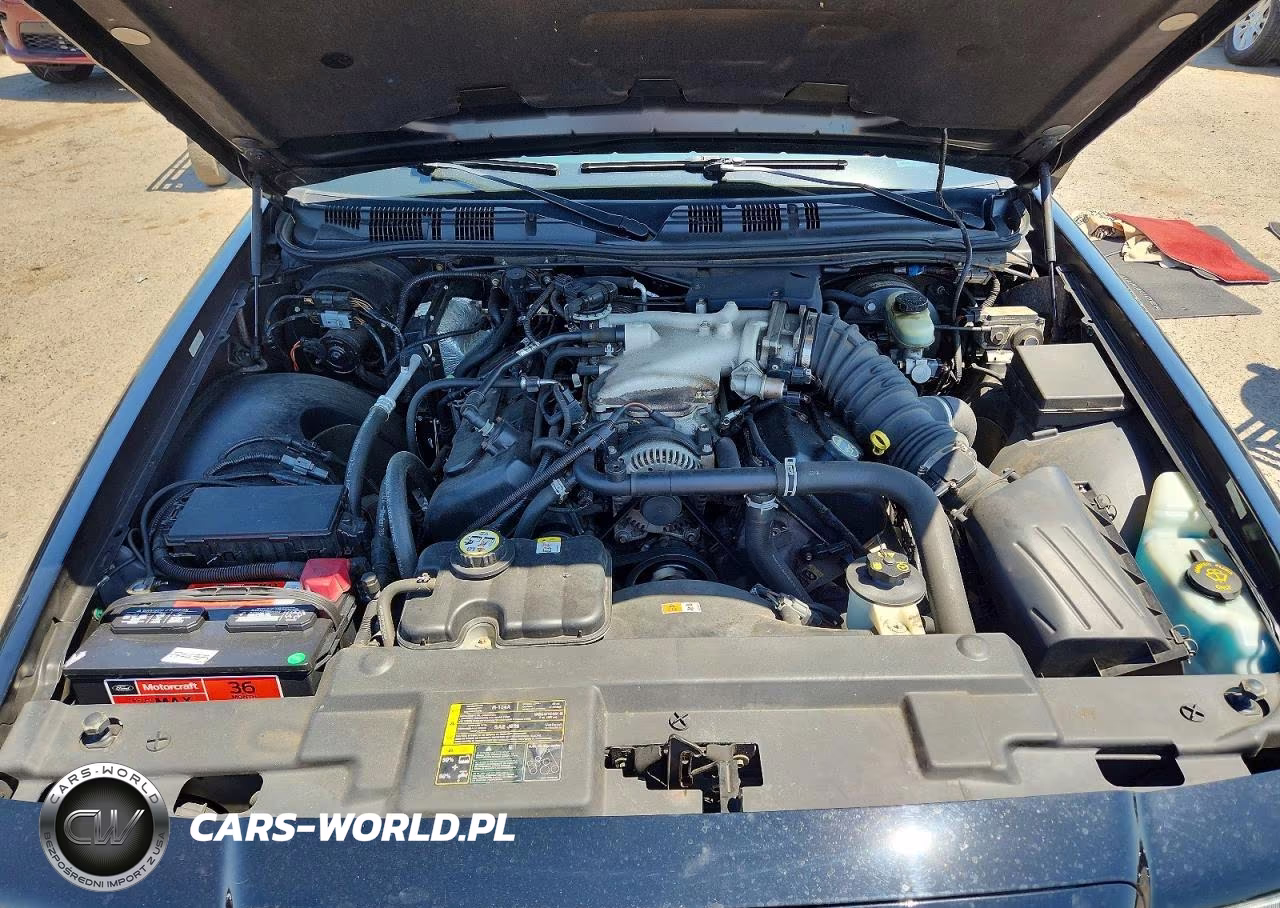 2003 Mercury Marauder VIN:2MEHM75V63X615371 - 11