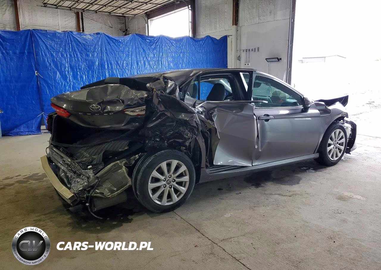 2018 Toyota Camry VIN:4T1B11HK9JU532564 - 3