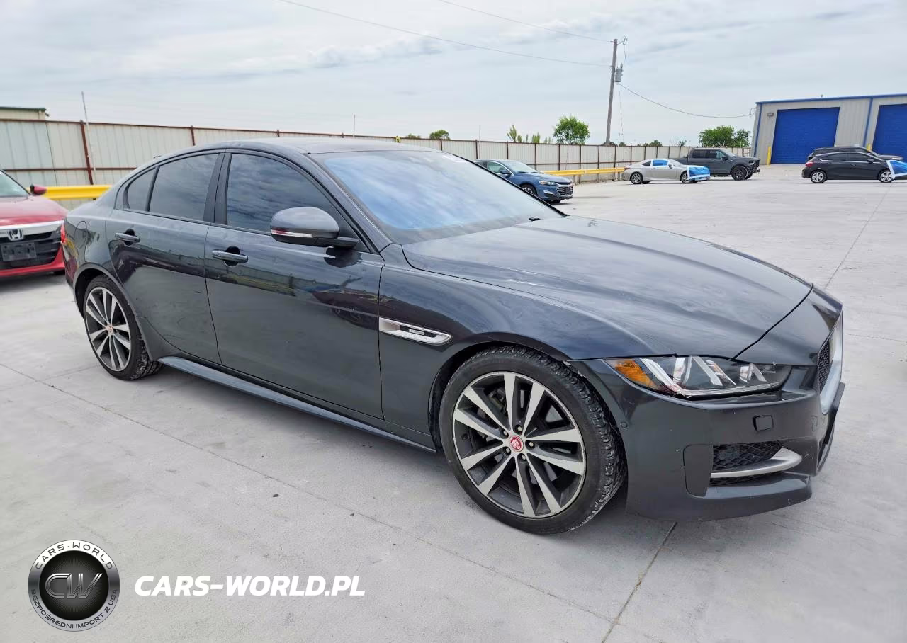 2017 Jaguar Xe R - Sport VIN:SAJAF4BV6HA947201 - 4