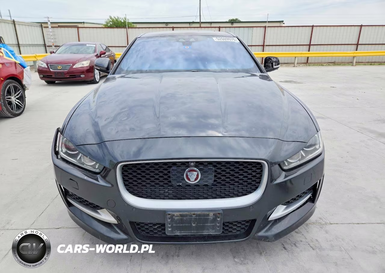 2017 Jaguar Xe R - Sport VIN:SAJAF4BV6HA947201 - 5