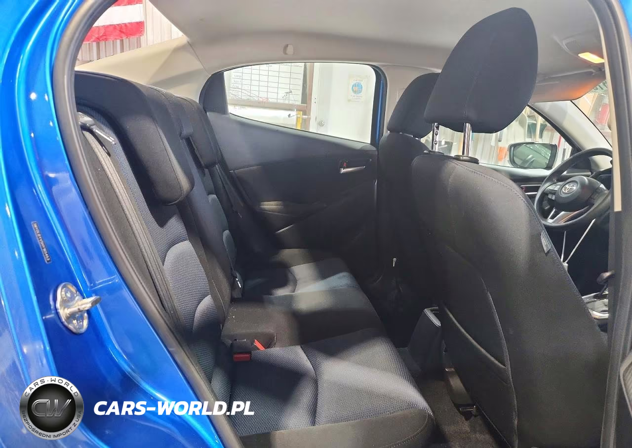 2017 Toyota Yaris Ia Base VIN:3MYDLBYV5HY165453 - 10
