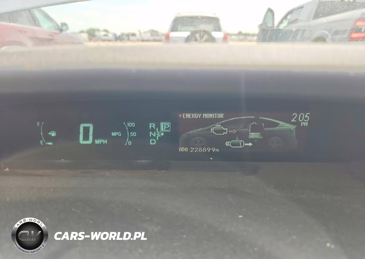 2012 Toyota Prius Three VIN:JTDKN3DUXC1571101 - 9