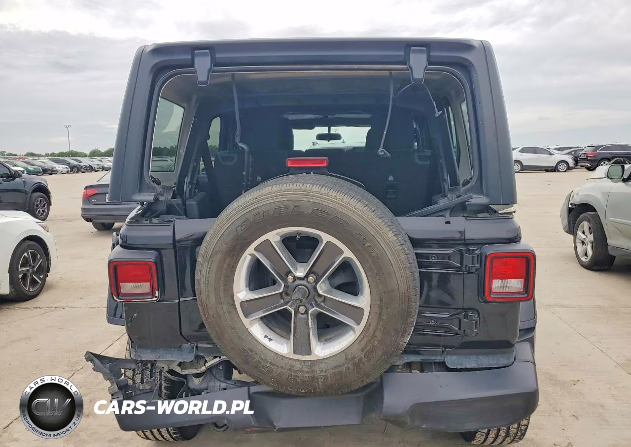 2020 Jeep Wrangler Unlimited Sahara VIN:1C4HJXEN0LW147949 - 6