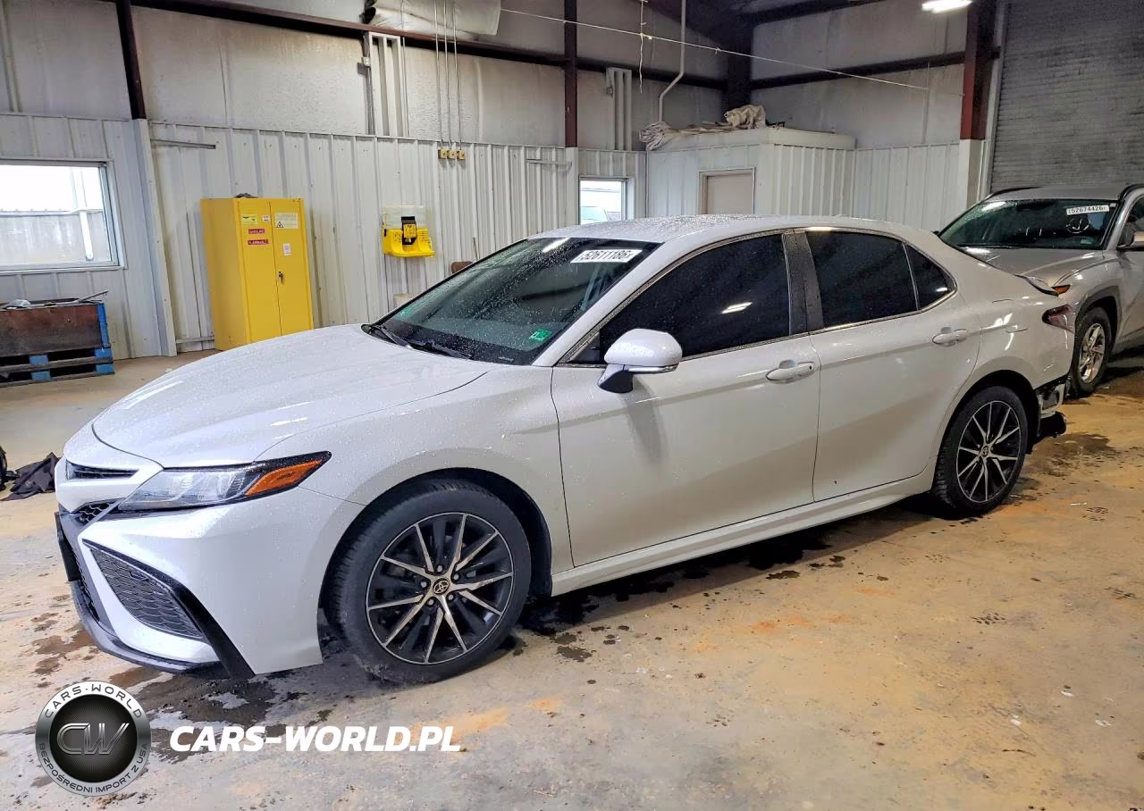 2022 Toyota Camry Se – zdjęcie 1 z 12
