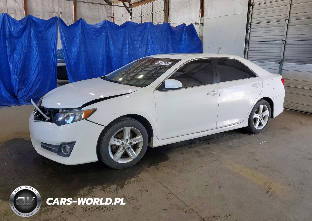 2014 Toyota Camry Se – zdjęcie 1 z 12