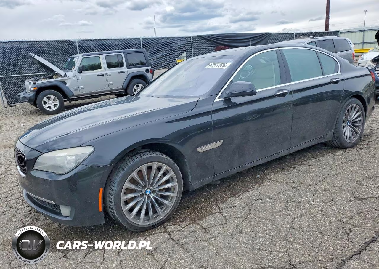 2012 BMW 740 I