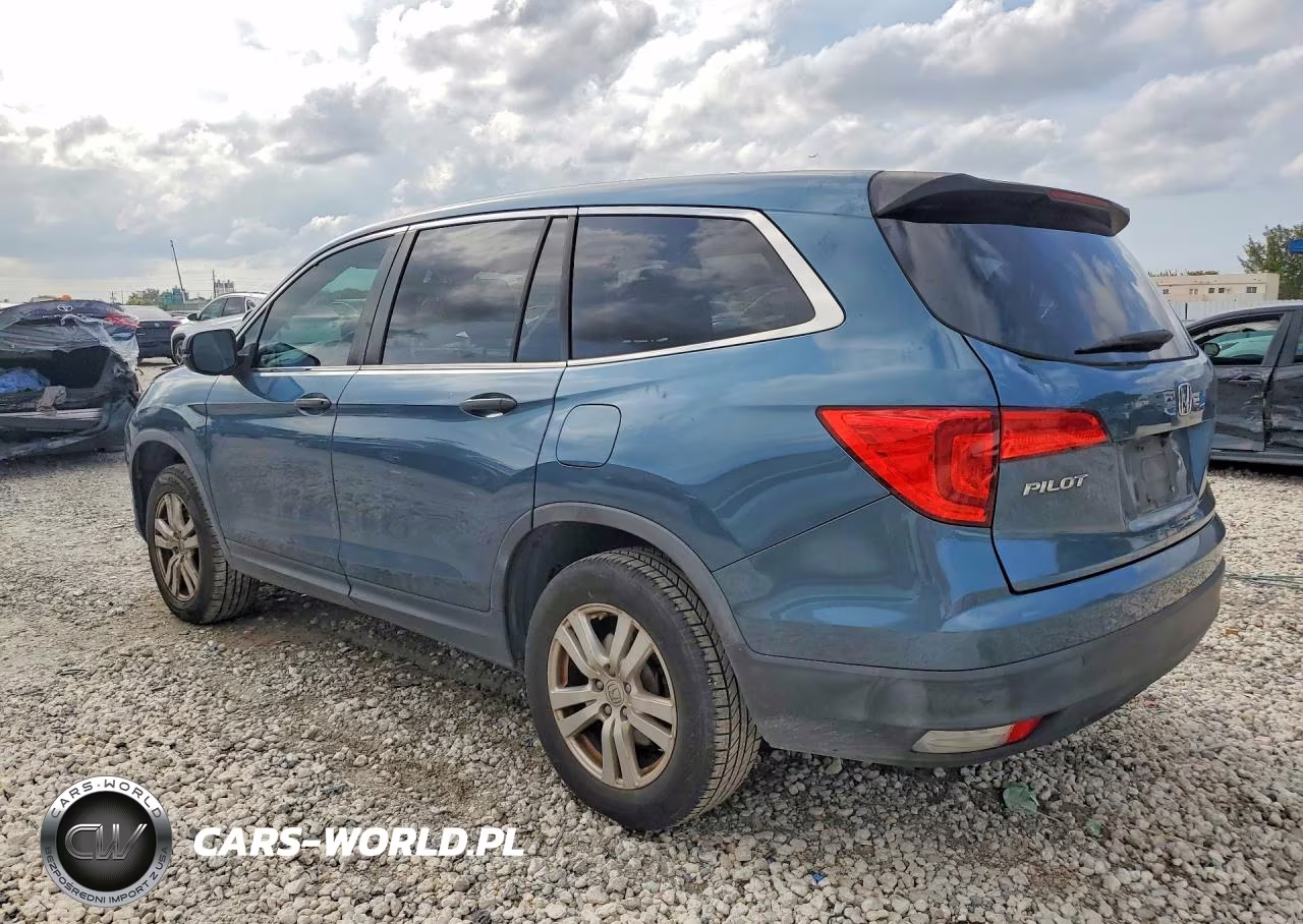 2018 Honda Pilot Lx VIN:5FNYF5H19JB005339 - 2