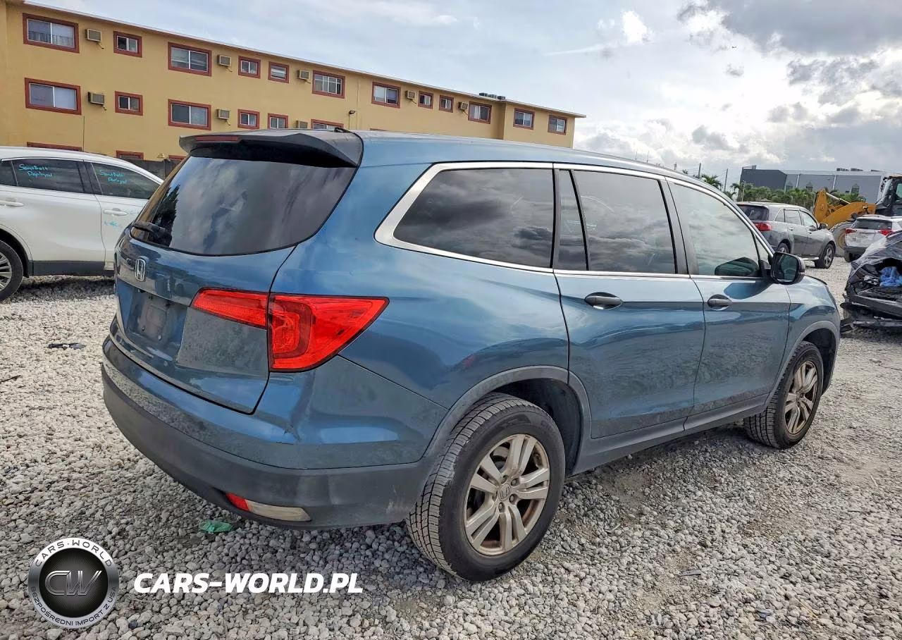 2018 Honda Pilot Lx VIN:5FNYF5H19JB005339 - 3