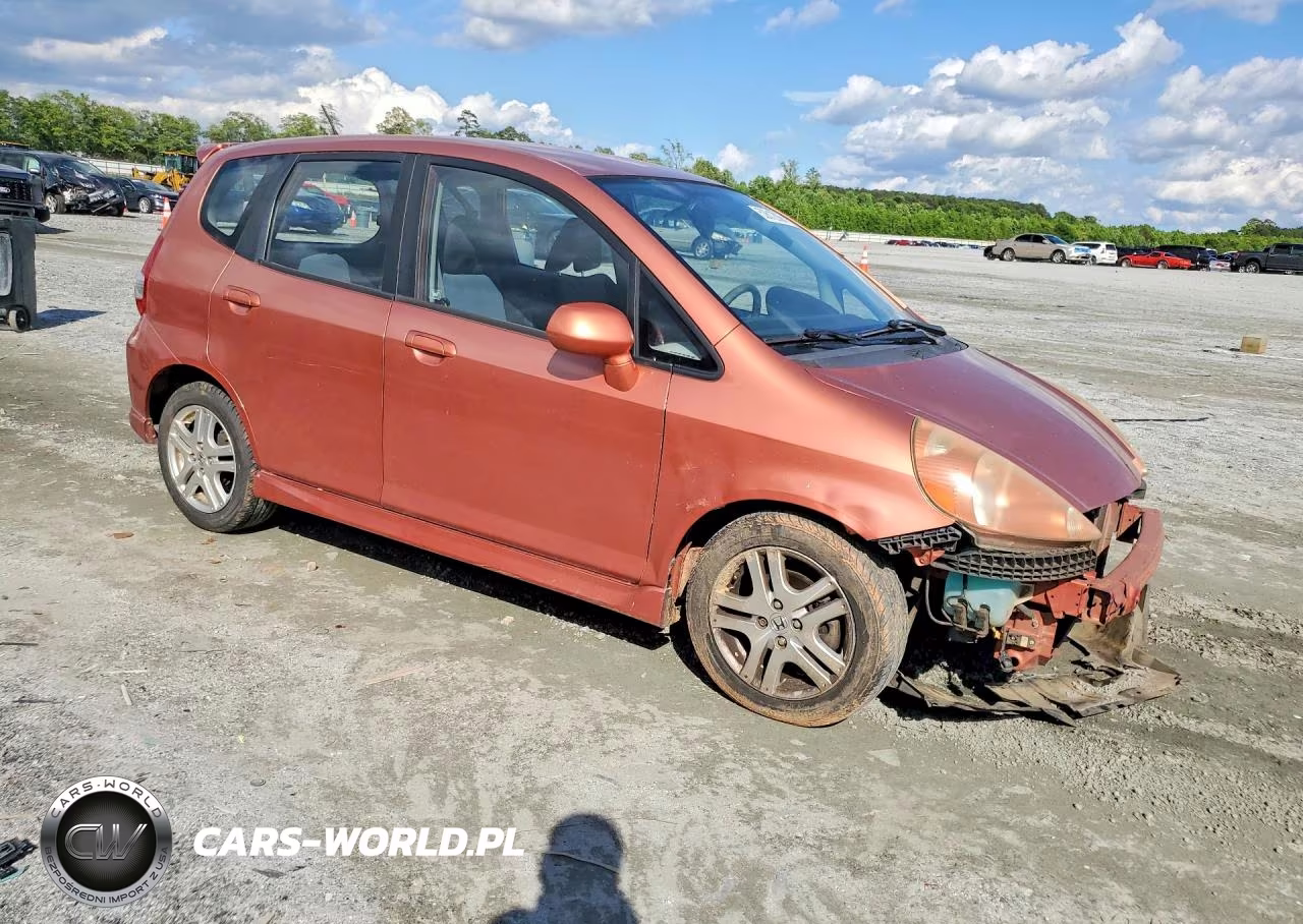 2008 Honda Fit Sport VIN:JHMGD38648S048290 - 4
