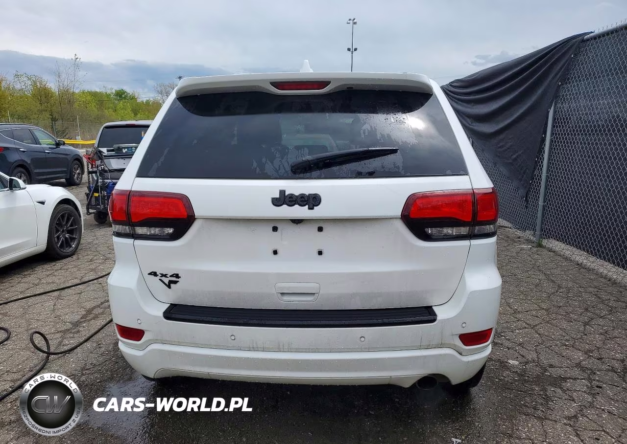 2018 Jeep Grand Cherokee Laredo VIN:1C4RJFAG3JC217397 - 6