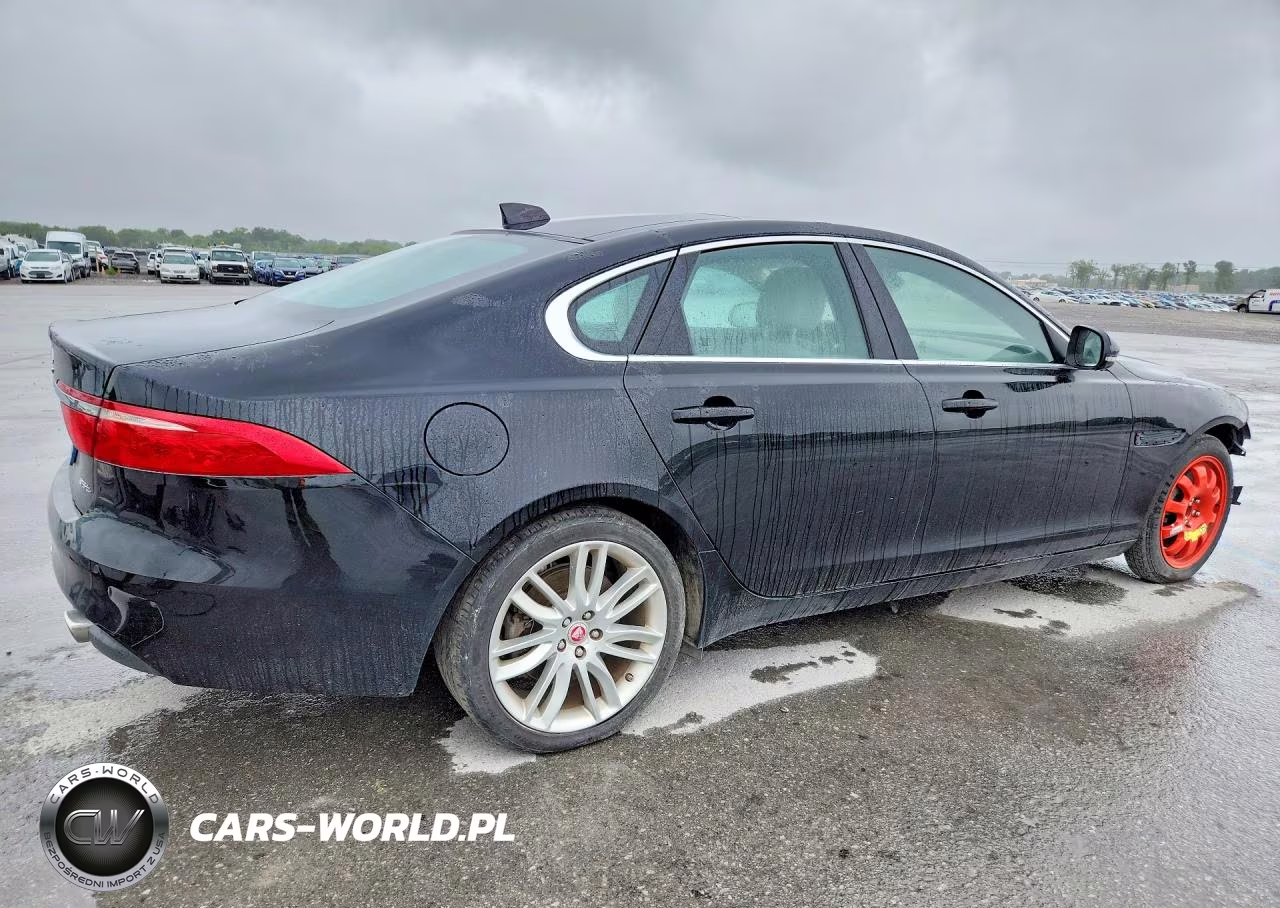 2016 Jaguar Xf Prestige VIN:SAJBE4BV1GCY13495 - 3