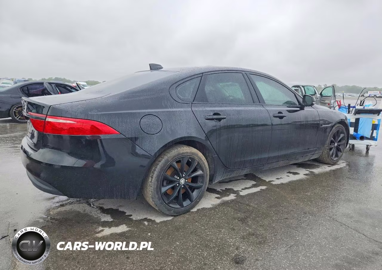 2017 Jaguar Xf Premium VIN:SAJBD4BN9HCY32252 - 3