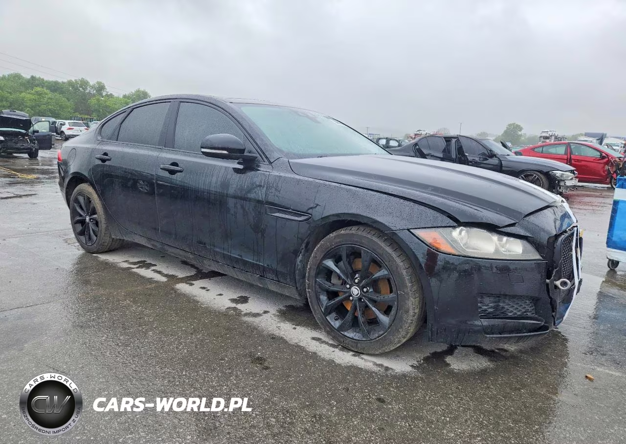 2017 Jaguar Xf Premium VIN:SAJBD4BN9HCY32252 - 4