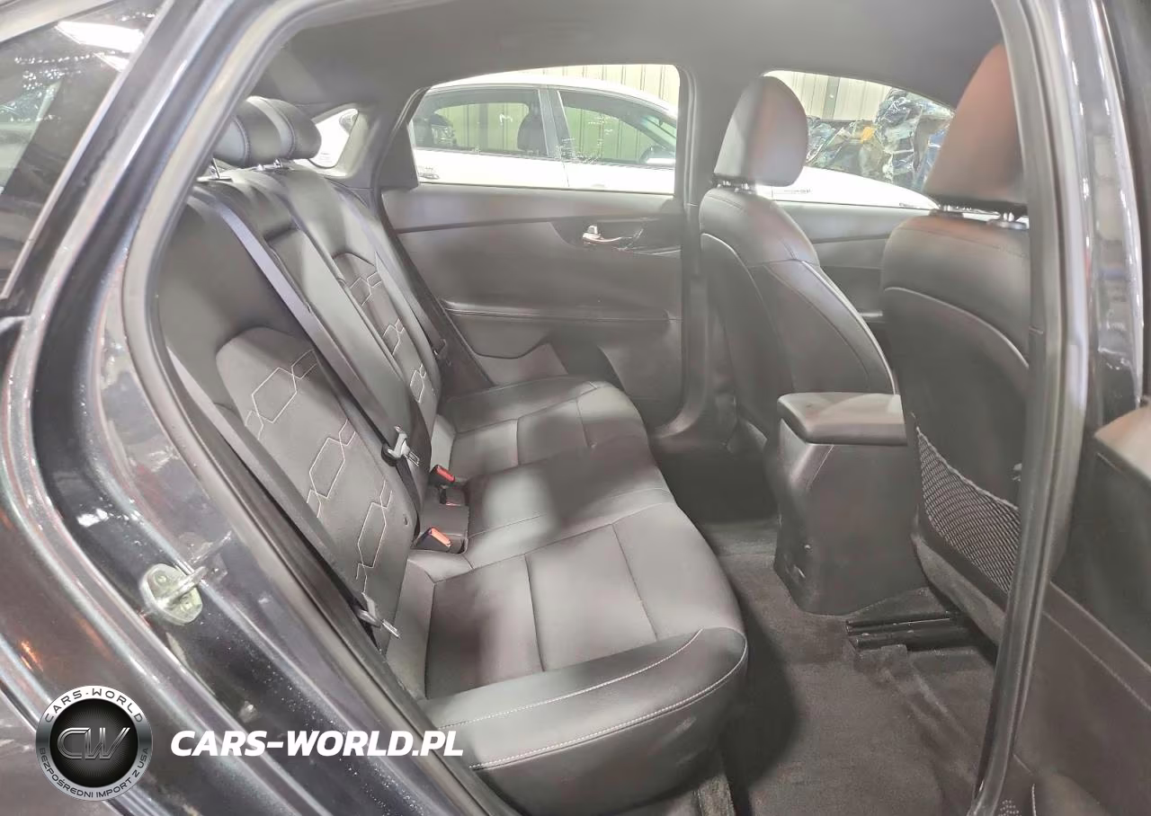 2021 Kia Forte Gt Line VIN:3KPF34AD5ME410848 - 10