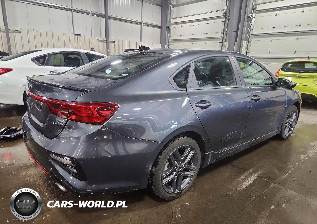 2021 Kia Forte Gt Line VIN:3KPF34AD5ME410848 - 3