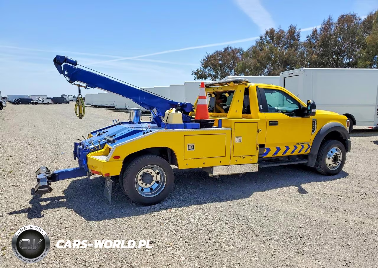 2020 Ford F550 Super Duty VIN:1FDUF5GT8LDA08286 - 3