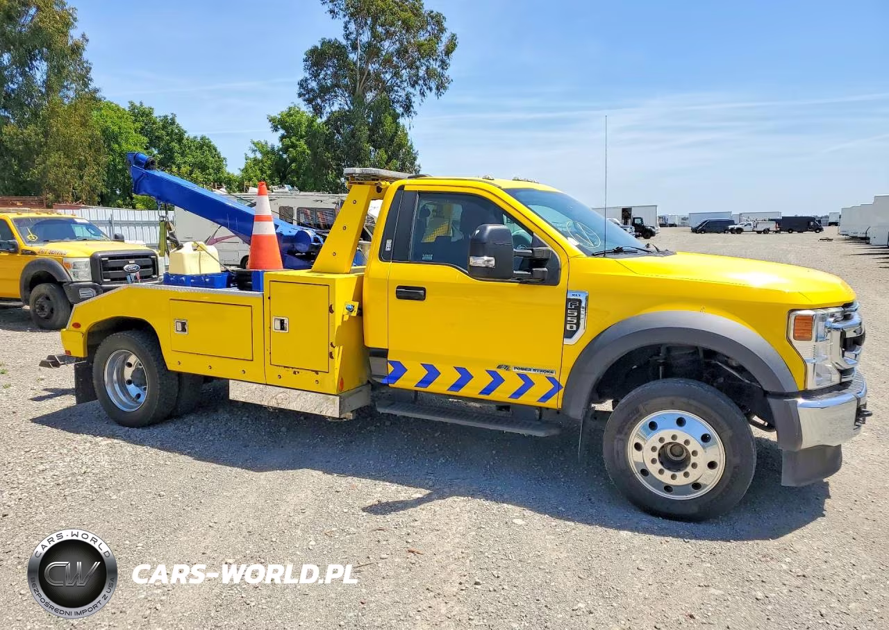 2020 Ford F550 Super Duty VIN:1FDUF5GT8LDA08286 - 4