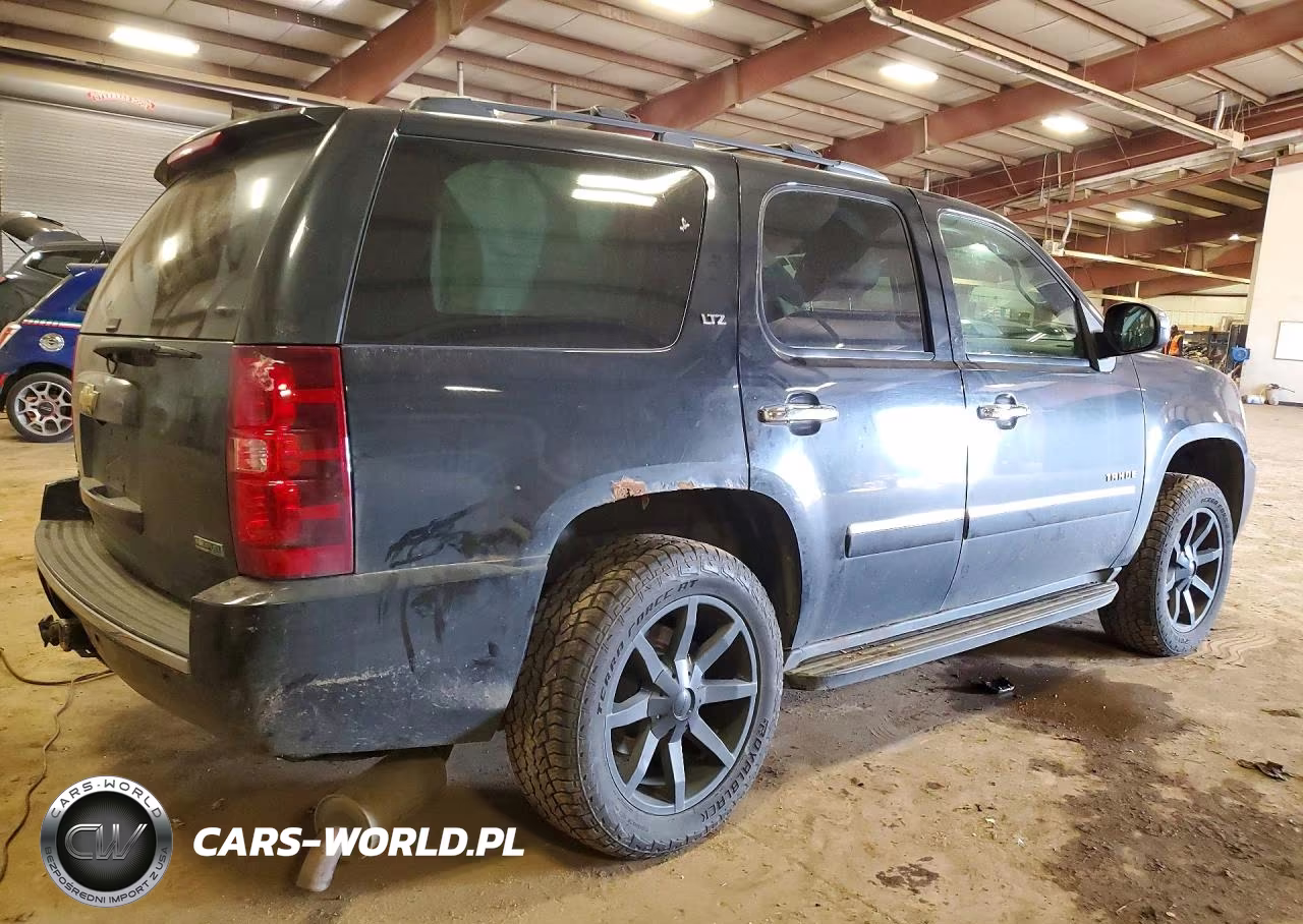 2011 Chevrolet Tahoe K1500 Ltz VIN:1GNSKCE0XBR275524 - 3