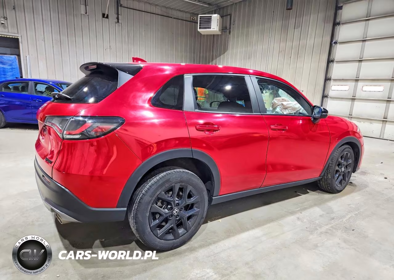 2025 Honda Hr-V Sport VIN:3CZRZ2H54SM744946 - 3