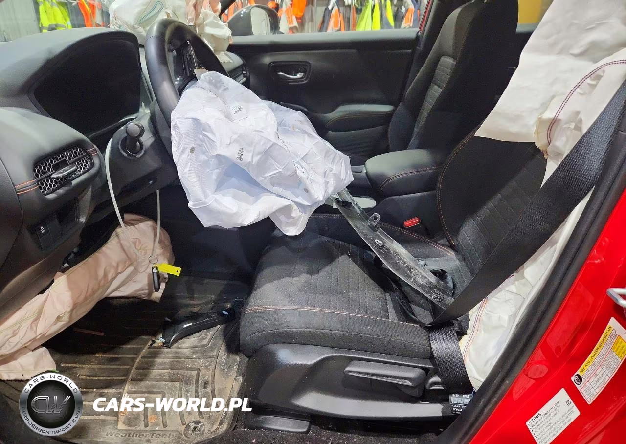 2025 Honda Hr-V Sport VIN:3CZRZ2H54SM744946 - 7