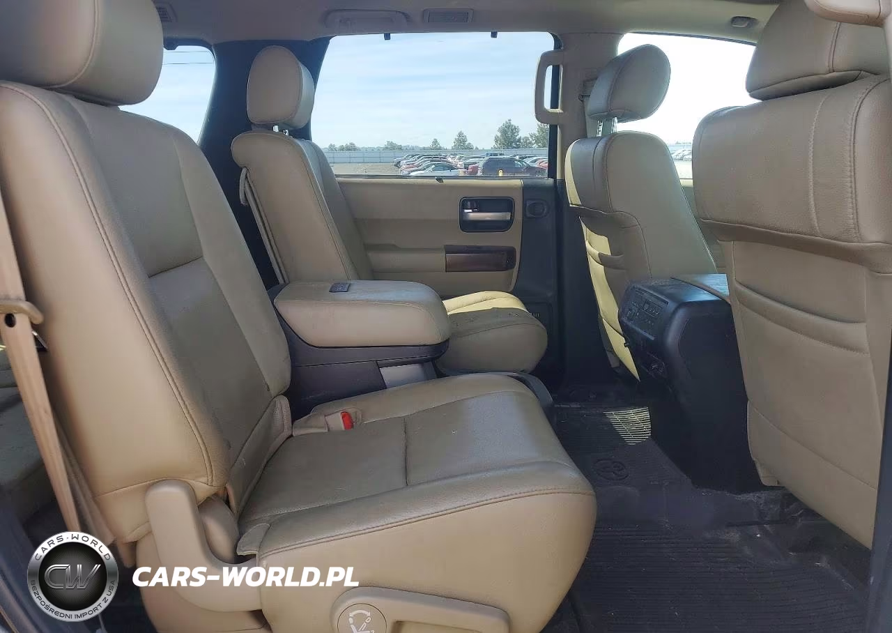 2017 Toyota Sequoia Platinum VIN:5TDDY5G11HS153288 - 11