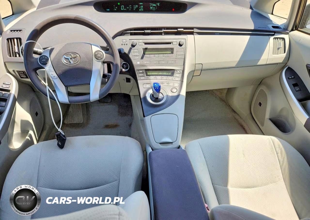 2011 Toyota Prius Three VIN:JTDKN3DU1B5347481 - 8