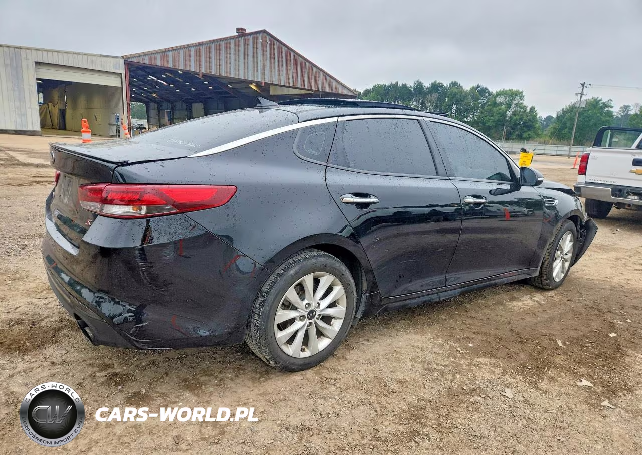 2018 Kia Optima S VIN:5XXGT4L31JG243688 - 3