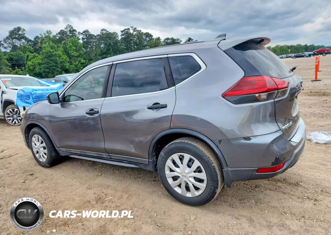 2018 Nissan Rogue S VIN:5N1AT2MT5JC753286 - 2