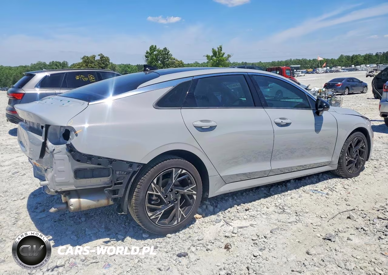 2025 Kia K5 VIN:KNAG64J72S5395348 - 3