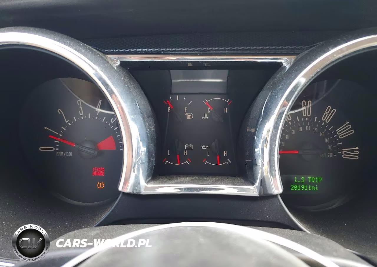 2008 Ford Mustang VIN:1ZVHT80N285120642 - 9
