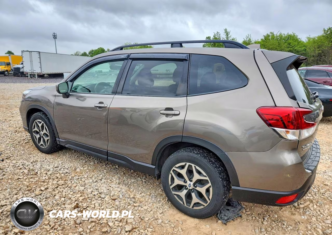 2020 Subaru Forester Premium VIN:JF2SKAJC5LH405926 - 2