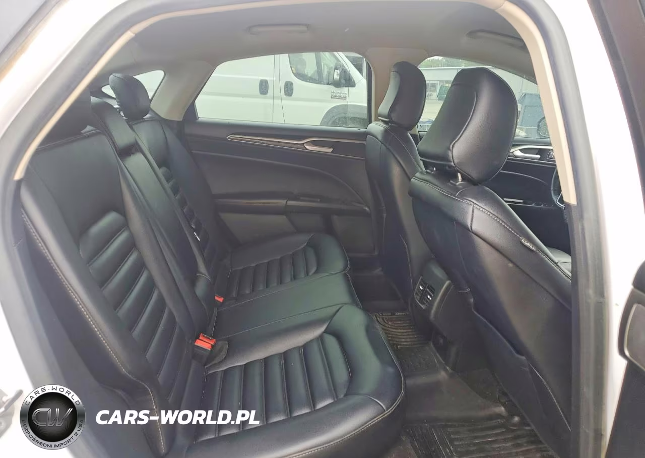 2020 Ford Fusion Sel VIN:3FA6P0CD7LR196033 - 10