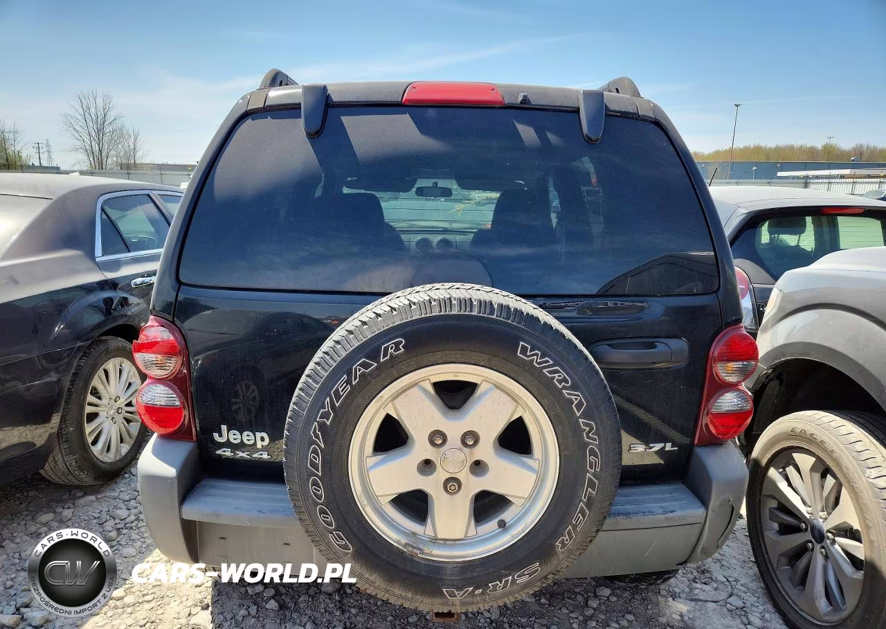 2005 Jeep Liberty Sport VIN:1J4GL48KX5W584229 - 6