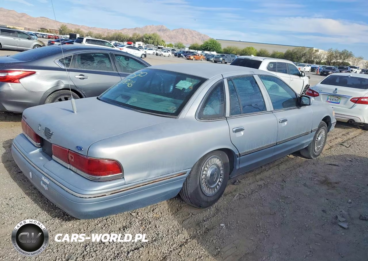 1997 Ford Crown Victoria Police Interceptor VIN:2FALP71W6VX154800 - 3