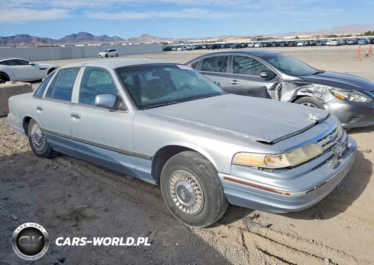1997 Ford Crown Victoria Police Interceptor VIN:2FALP71W6VX154800 - 4