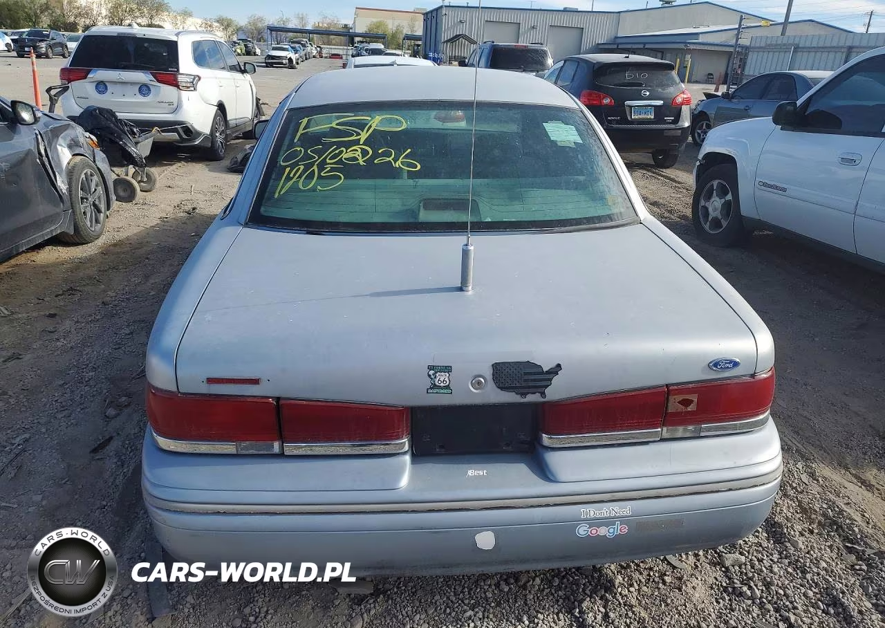 1997 Ford Crown Victoria Police Interceptor VIN:2FALP71W6VX154800 - 6