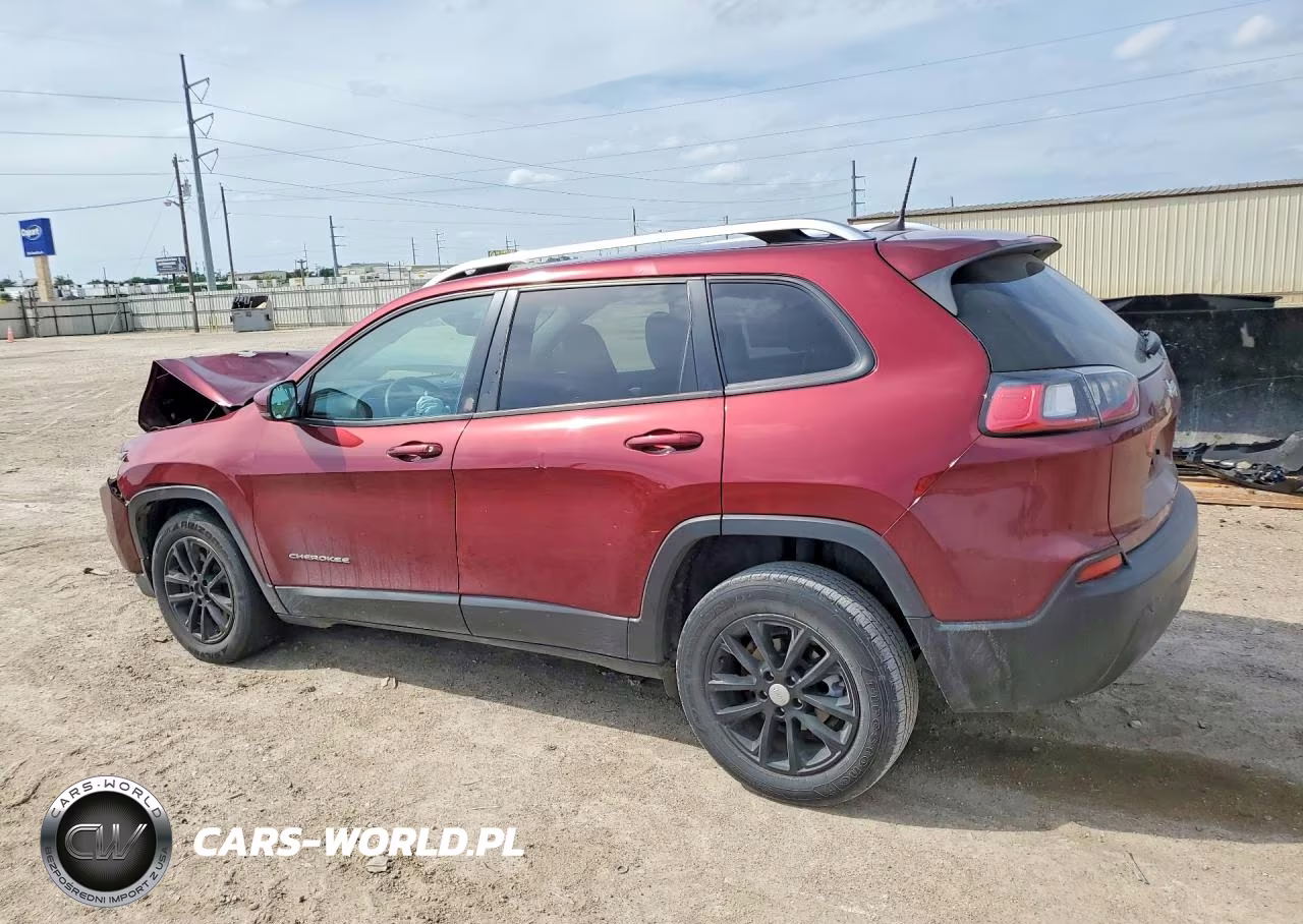 2021 Jeep Cherokee Latitude VIN:1C4PJLCBXMD164414 - 2