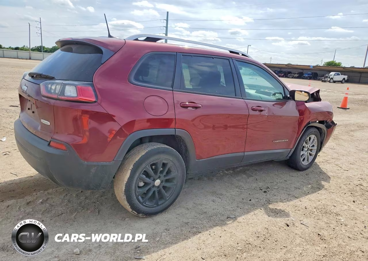 2021 Jeep Cherokee Latitude VIN:1C4PJLCBXMD164414 - 3