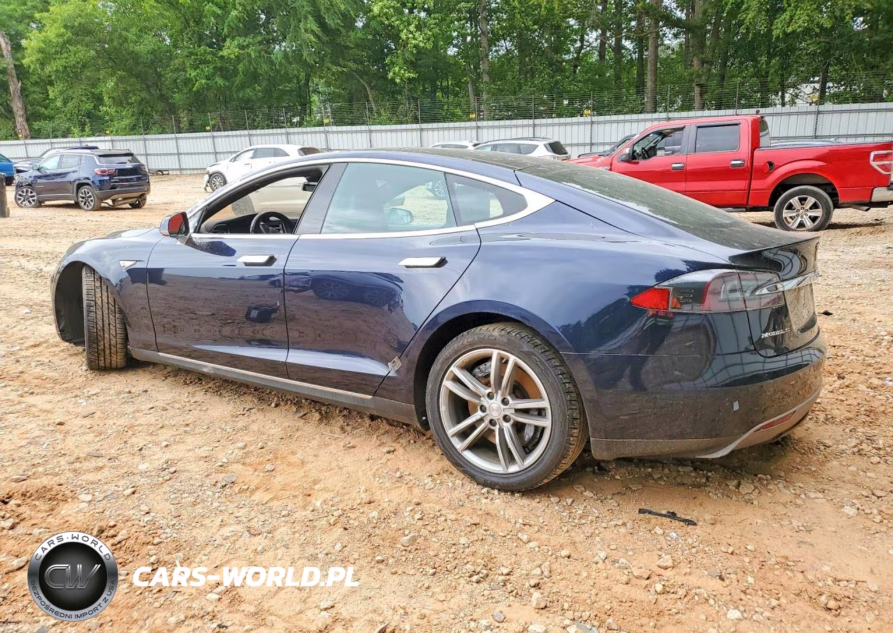2015 Tesla Model S 85 VIN:5YJSA1H13FFP68817 - 2
