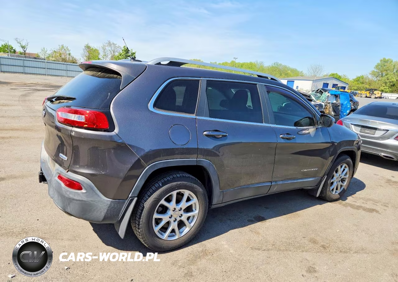 2018 Jeep Grand Cherokee VIN:1C4PJMCS1EW150526 - 3