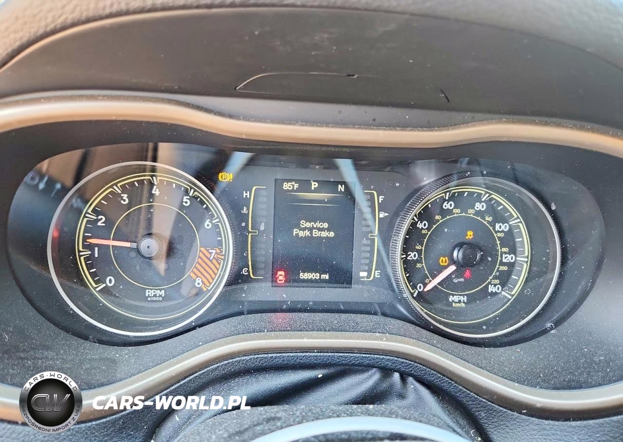 2018 Jeep Grand Cherokee VIN:1C4PJMCS1EW150526 - 9