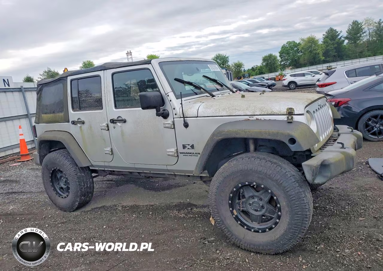 2007 Jeep Wrangler X VIN:1J4GA39157L151590 - 4