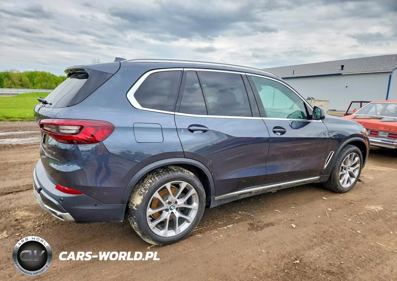 2022 BMW X5 xDrive40I VIN:5UXCR6C06N9K67825 - 3
