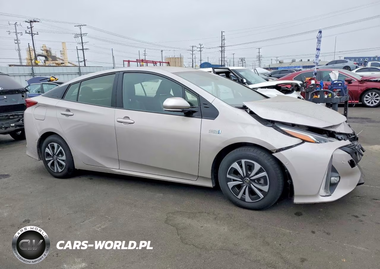 2017 Toyota Prius Prime Advanced VIN:JTDKARFP6H3064567 - 4