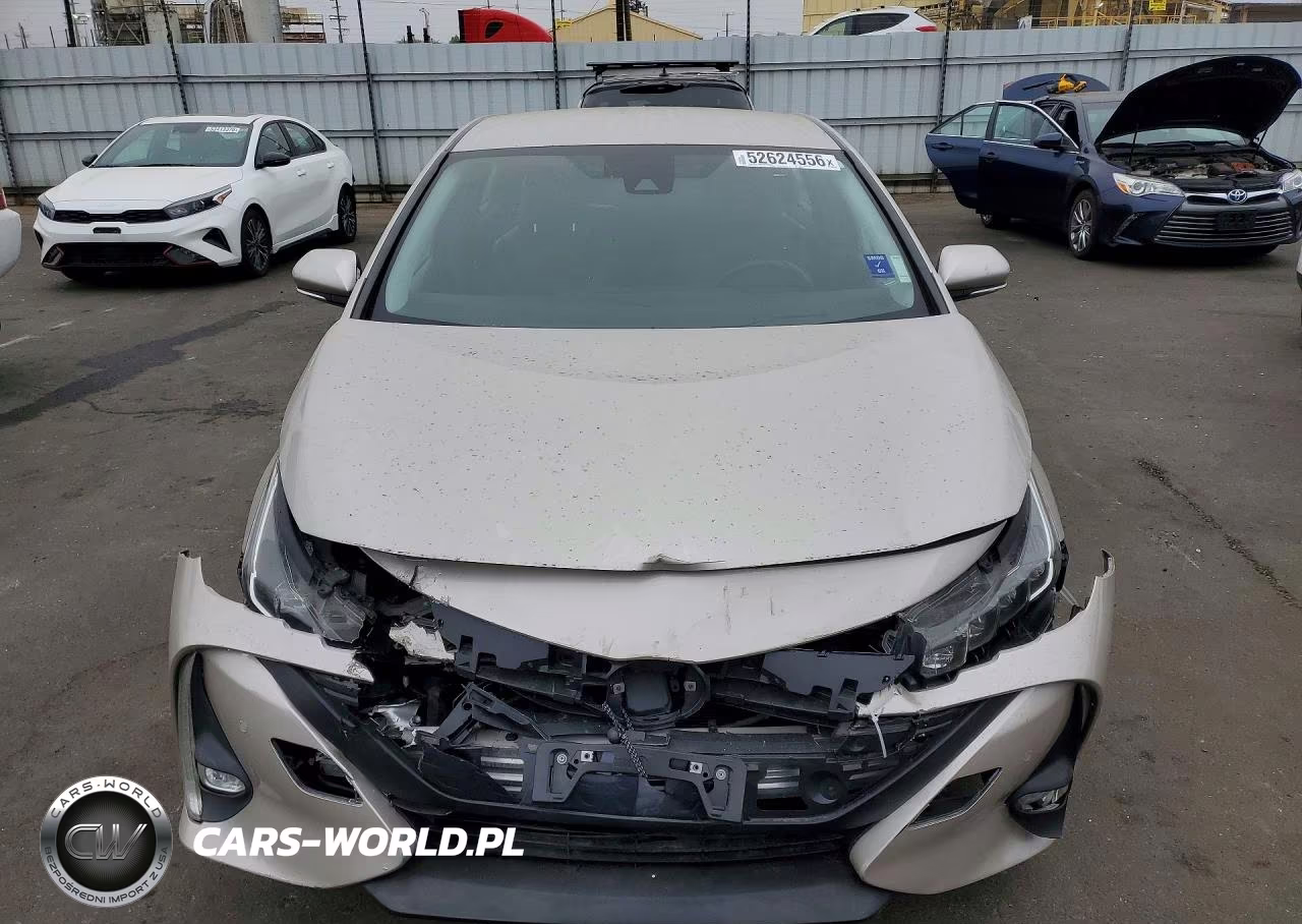 2017 Toyota Prius Prime Advanced VIN:JTDKARFP6H3064567 - 5