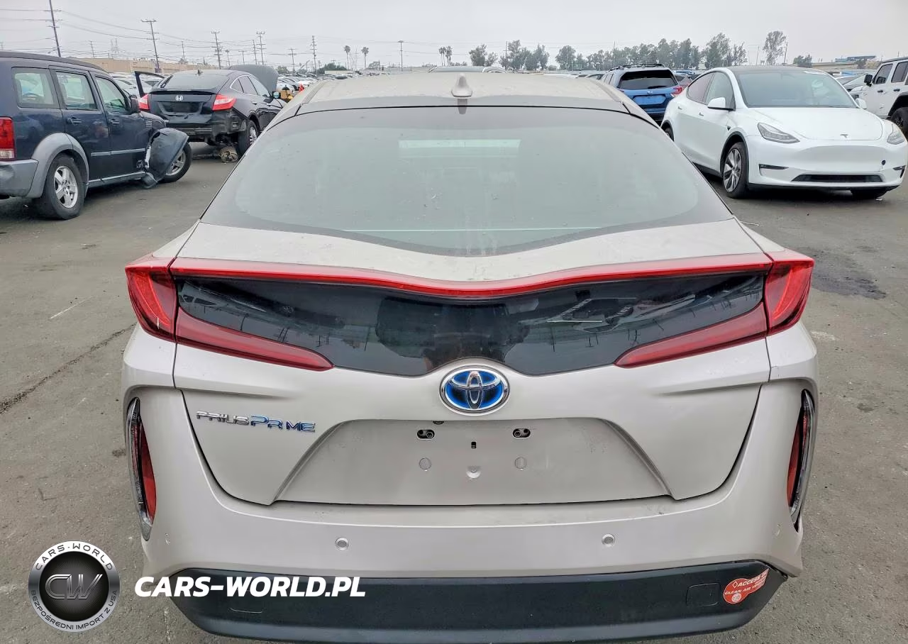 2017 Toyota Prius Prime Advanced VIN:JTDKARFP6H3064567 - 6