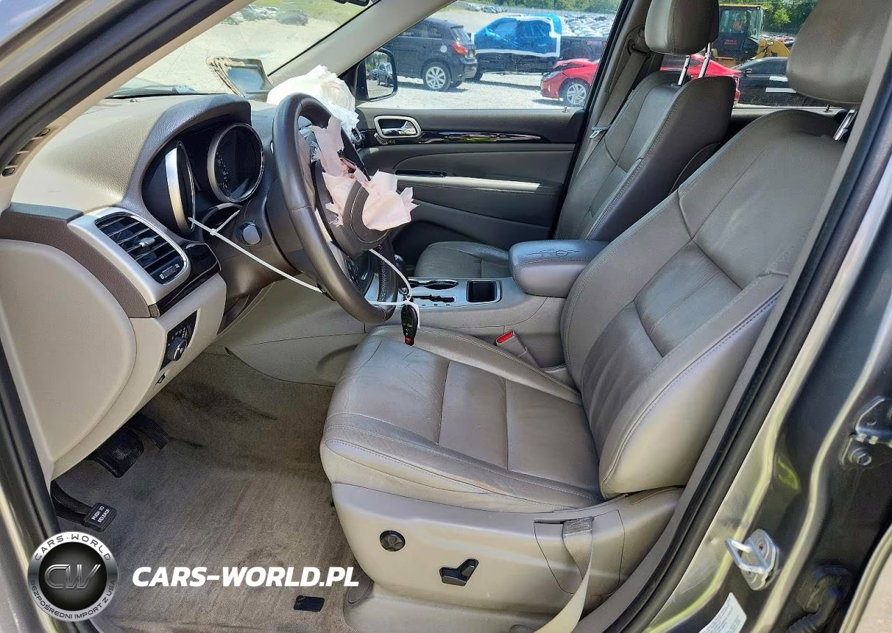 2012 Jeep Grand Cherokee Laredo VIN:1C4RJEAG9CC121576 - 7